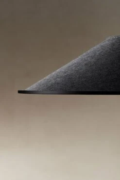 Shoemaker 1204mm, Structuur Zwart - Kap In Grijs Vilt 9 Shoemaker 1204mm, Structuur Zwart - Kap In Grijs Vilt -Flos Verkoop image 188