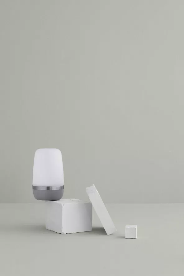 Blomus Spirit Tafellamp L LED Oplaadbaar Moonbeam 3 Blomus Spirit Tafellamp L LED Oplaadbaar Moonbeam - Image 3