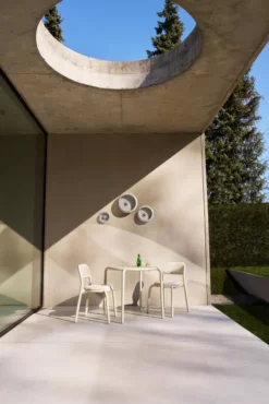 Fatboy Oloha Wandlamp Set Van 3 LED Desert -Flos Verkoop x886x886 fatboy toni bistreau tuintafel.jpeg.pagespeed.ic .gBb yMHj6