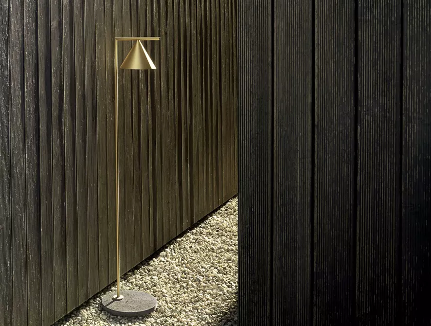 Flos Captain Flint Outdoor Vloerlamp LED 3000K Zwart/zwart Lava 9 Flos Captain Flint Outdoor Vloerlamp LED 3000K Zwart/zwart Lava - Image 9