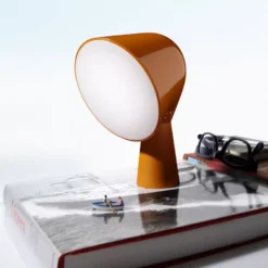 Foscarini Binic Tafellamp Blauw 21 Foscarini Binic Tafellamp Blauw -Flos Verkoop x886x886 foscarini binic tafellamp sfeer 1 1.jpg.pagespeed.ic .d xm 2QM6m 1