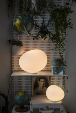 Foscarini Gregg Media Tafellamp Dimbaar Wit -Flos Verkoop x886x886 foscarini gregg tafellamp large wit5.jpg.pagespeed.ic .RXI B2EfCH