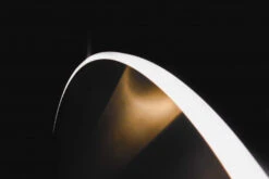 Graypants Chrona Dish 10 Vertical Hanglamp Ø24 Messing -Flos Verkoop x886x886 graypants dish 6 horizontal hanglamp21.jpg.pagespeed.ic .eq D9ITfv0