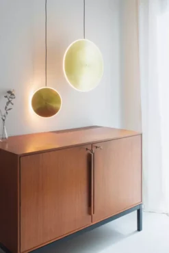 Graypants Chrona Dish 10 Vertical Hanglamp Ø24 Messing -Flos Verkoop x886x886 graypants dish 6 horizontal hanglamp24.jpg.pagespeed.ic .XmobxkxZ4k