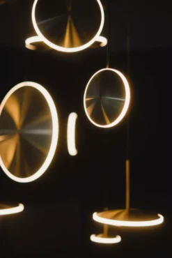 Graypants Chrona Dish 10 Vertical Hanglamp Ø24 Messing -Flos Verkoop x886x886 graypants dish 6 horizontal hanglamp28.jpg.pagespeed.ic .CDnkYlEsE5