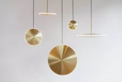 Graypants Chrona Dish 10 Vertical Hanglamp Ø24 Messing -Flos Verkoop x886x886 graypants dish 6 horizontal hanglamp31.jpg.pagespeed.ic .gDTJn8vkLQ