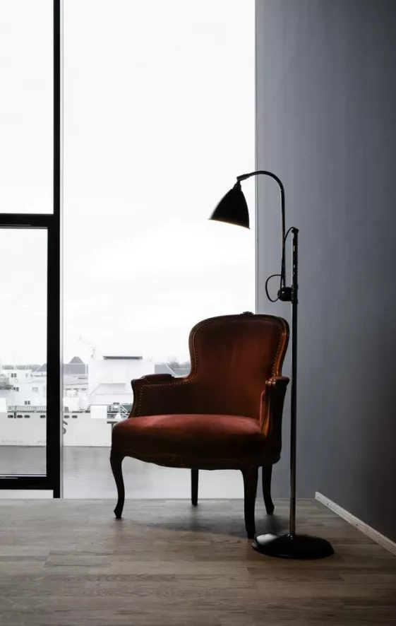 Gubi Bestlite BL3 Vloerlamp Medium Zwart/classic White 5 Gubi Bestlite BL3 Vloerlamp Medium Zwart/classic White - Image 5