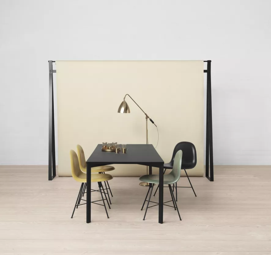 Gubi Bestlite BL3 Vloerlamp Medium Zwart/classic White 7 Gubi Bestlite BL3 Vloerlamp Medium Zwart/classic White - Image 7