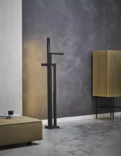 Hollands Licht Reflex Vloerlamp LED Zwart Eiken 31 Hollands Licht Reflex Vloerlamp LED Zwart Eiken -Flos Verkoop x886x886 hollands licht reflex vloerlamp led11.jpg.pagespeed.ic .dIc3PoZeqO