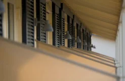 Louis Poulsen Toldbod 220 Wandlamp Aluminium -Flos Verkoop x886x886 louis poulsen toldbod 220 buitenlamp sfeer 4.jpg.pagespeed.ic .pX8612Hzc3