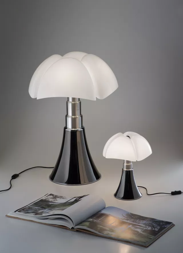 Martinelli Luce Pipistrello Vloer- En Tafellamp Retrofit Wit 4 Martinelli Luce Pipistrello Vloer- En Tafellamp Retrofit Wit - Image 4