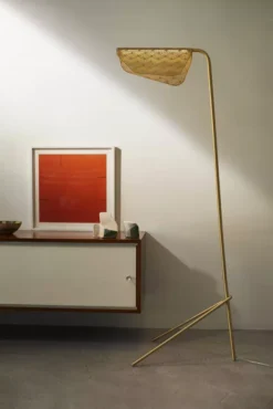 Petite Friture Mediterranea Vloerlamp Brushed Brass -Flos Verkoop x886x886 petite friture mediterranea vloerlamp5.jpg.pagespeed.ic .l7Qviaisq6