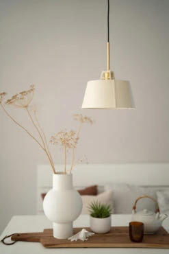 Tonone Bella Hanglamp Ø27 Messing Fitting Ice Blue -Flos Verkoop x886x886 tonone bella hanglamp14.jpg.pagespeed.ic .aDbdye9vjh