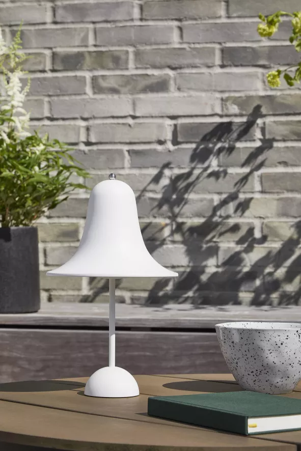 Verpan Pantop Tafellamp LED Oplaadbaar Oudroze 18 Verpan Pantop Tafellamp LED Oplaadbaar Oudroze - Image 18